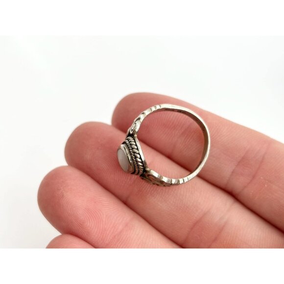 Navajo Mother of Pearl Inlay Ornate 925 Sterling Silver Vintage Ring - sz 6.5 - Picture 8 of 16